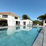 Les Cépèdes Villa *