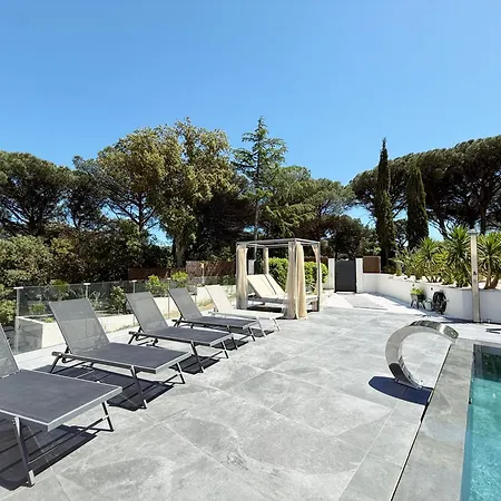 Les Cepedes Villa Sainte-Maxime